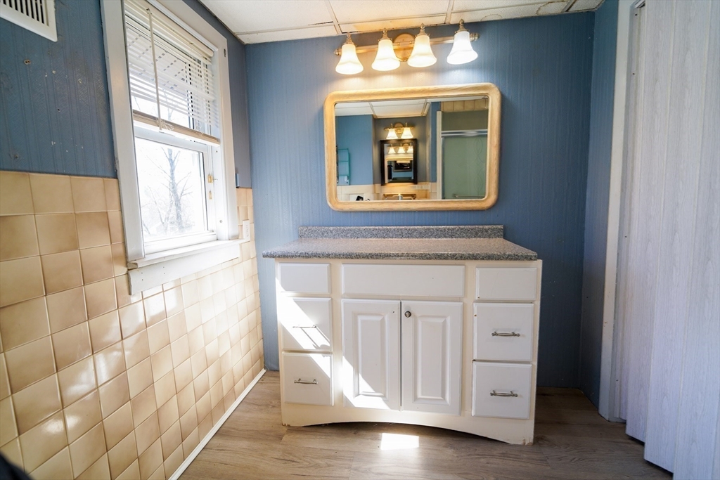 618 Mill Street Worcester, MA 01602 - Photo 23 of 42