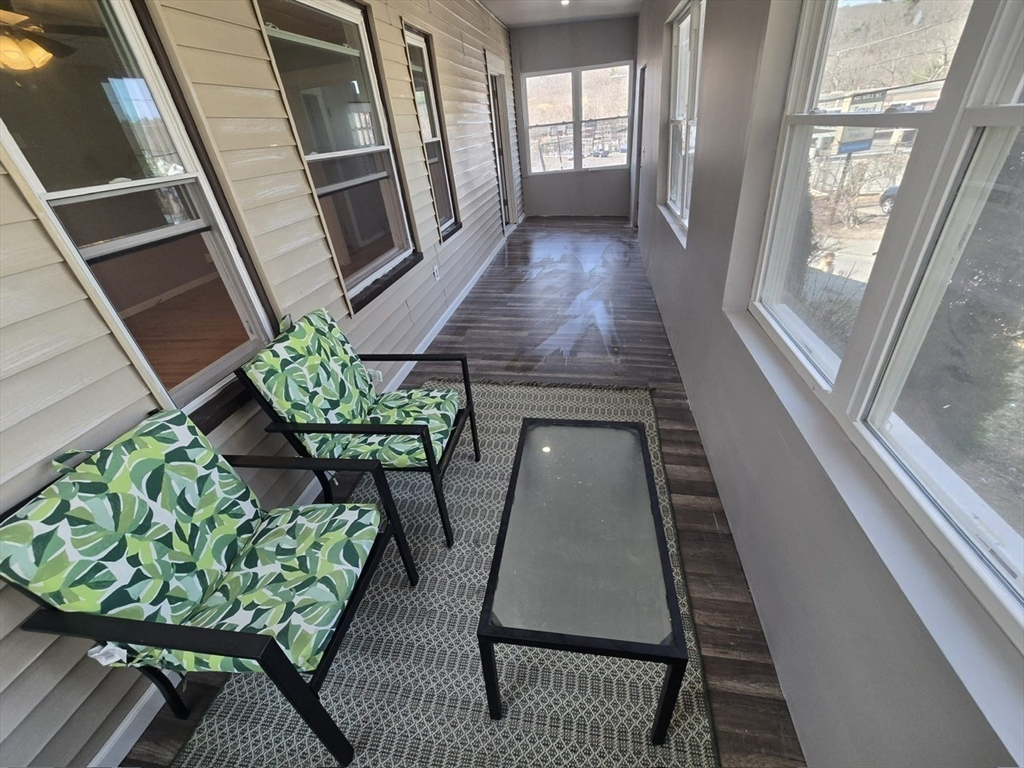 618 Mill Street Worcester, MA 01602 - Photo 4 of 42