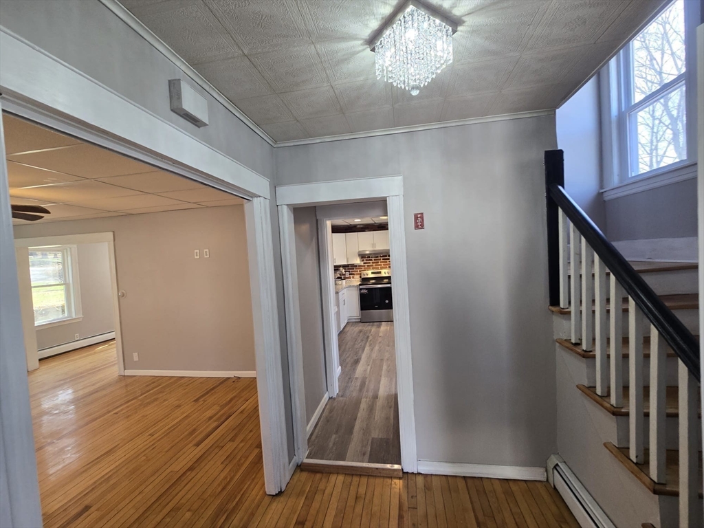 618 Mill Street Worcester, MA 01602 - Photo 6 of 42