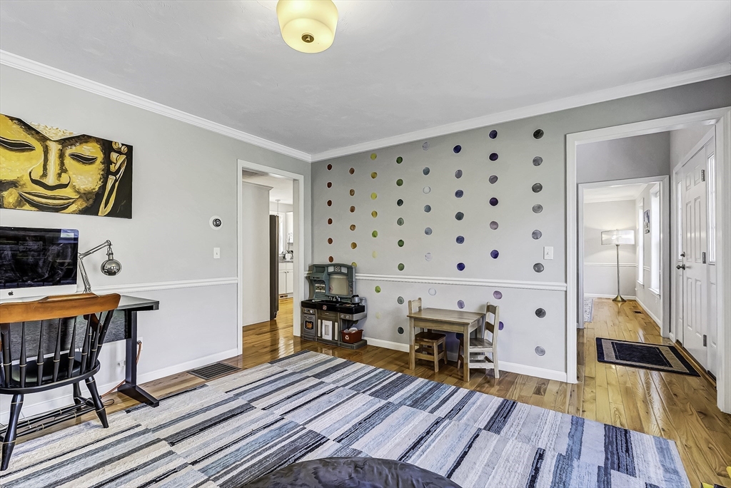 82 Hampton Street Auburn, MA 01501 - Photo 19 of 41