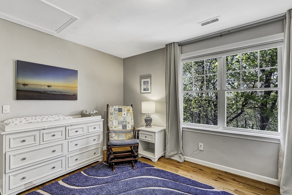 82 Hampton Street Auburn, MA 01501 - Photo 28 of 41