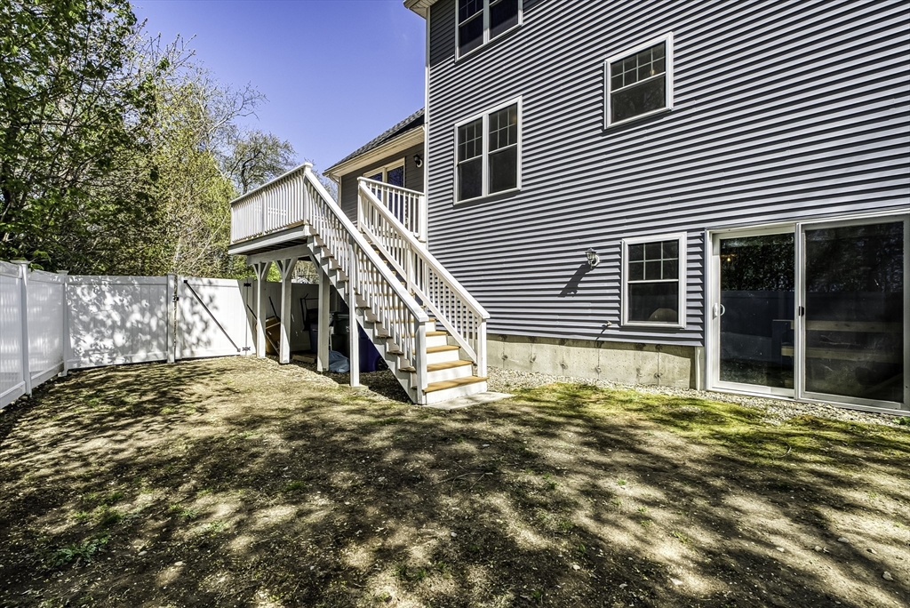 82 Hampton Street Auburn, MA 01501 - Photo 36 of 41