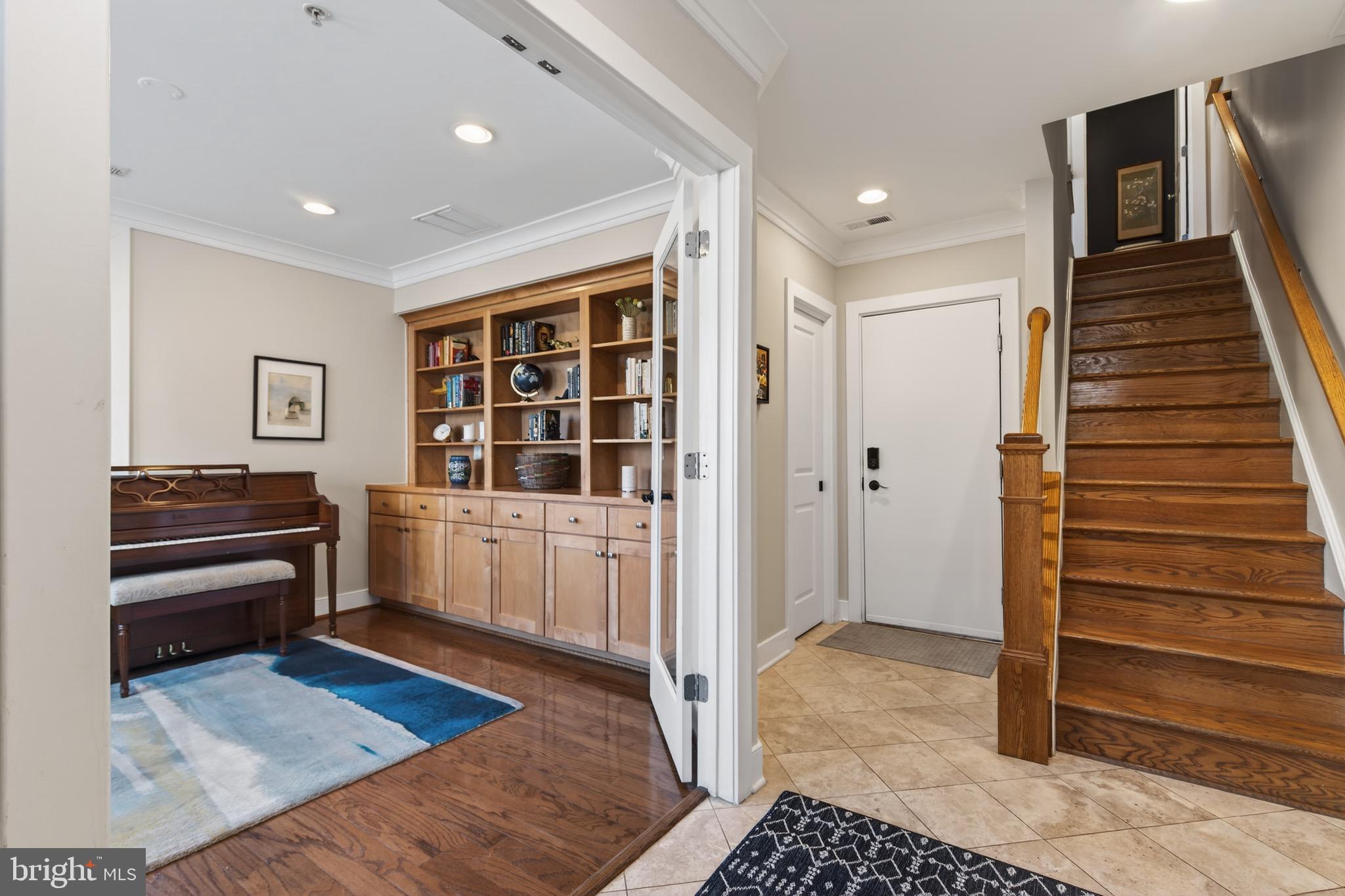 423 L Street Southeast Washington, DC 20003 - Photo 3 of 60