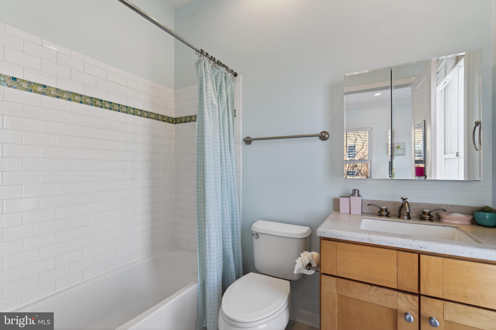 423 L Street Southeast Washington, DC 20003 - Photo 37 of 60