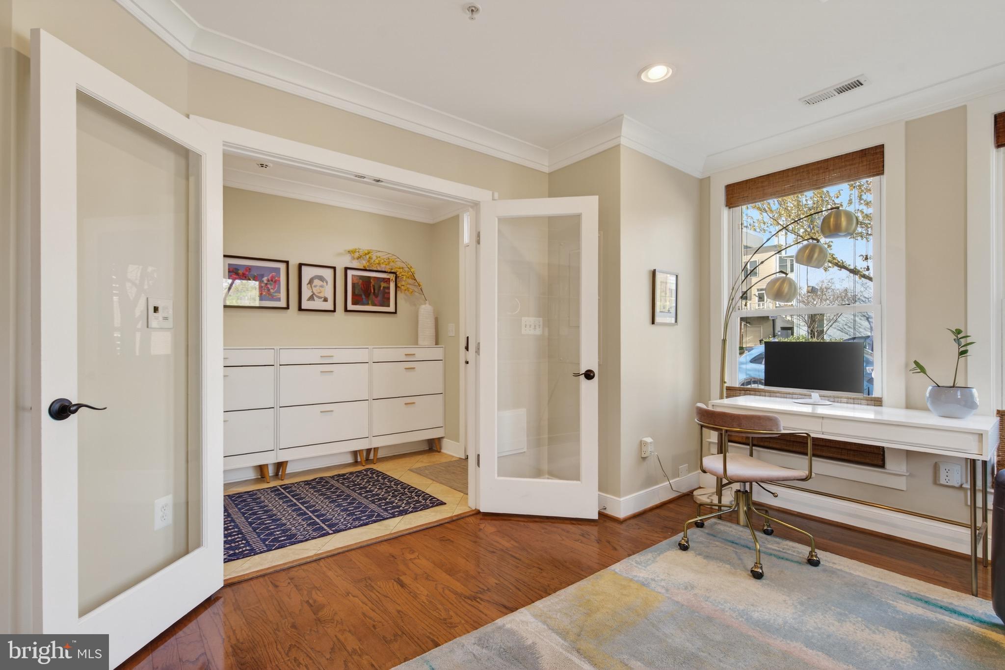 423 L Street Southeast Washington, DC 20003 - Photo 5 of 60