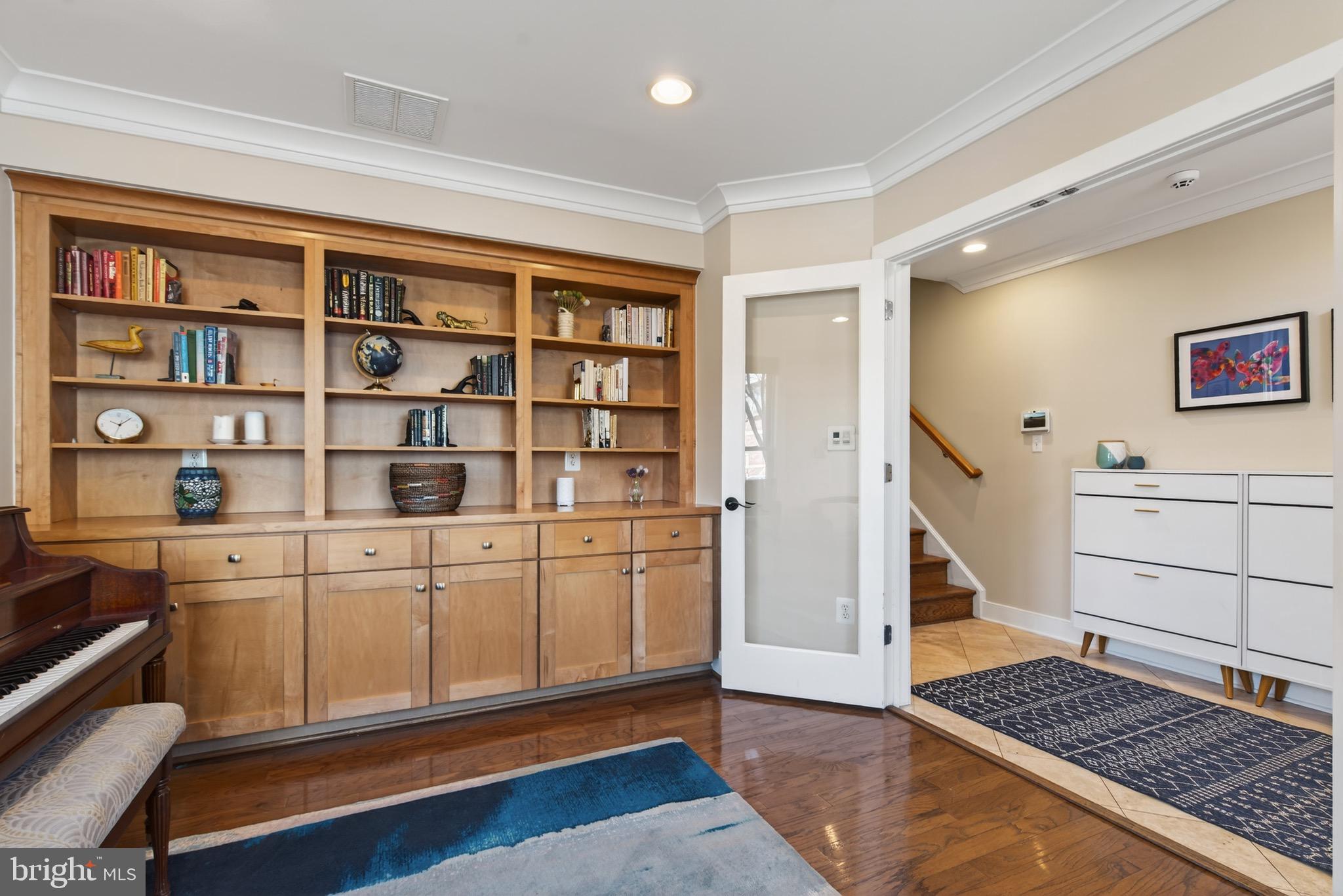 423 L Street Southeast Washington, DC 20003 - Photo 7 of 60