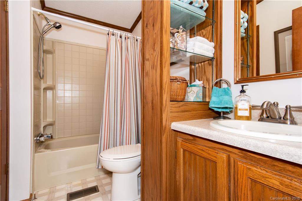 5286 Christopher Road Iron Station, NC 28080 - Photo 17 of 31 Gallery Image 17