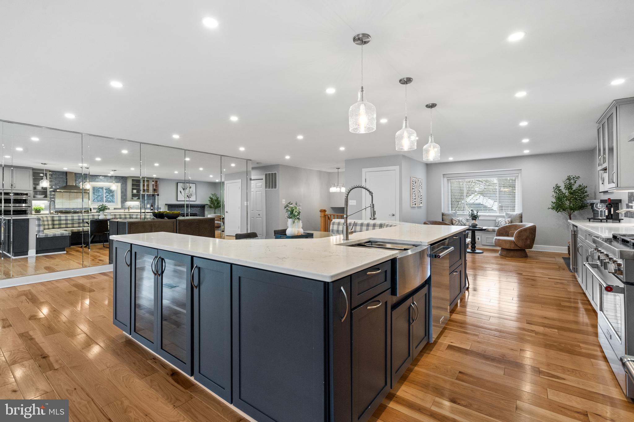 1952 Weybridge Lane Reston, VA 20191 - Photo 11 of 51 Gallery Image 11