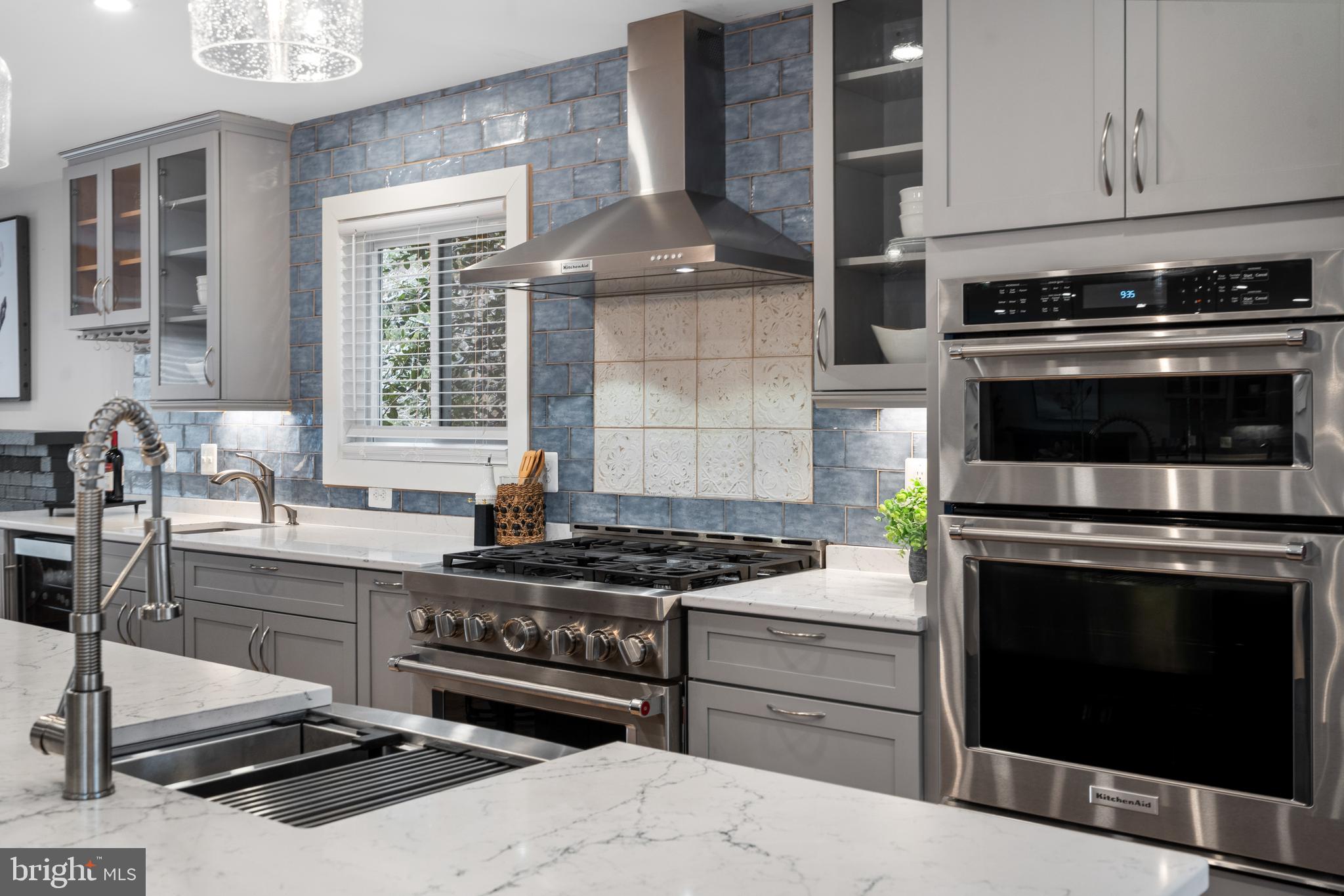 1952 Weybridge Lane Reston, VA 20191 - Photo 13 of 51 Gallery Image 13