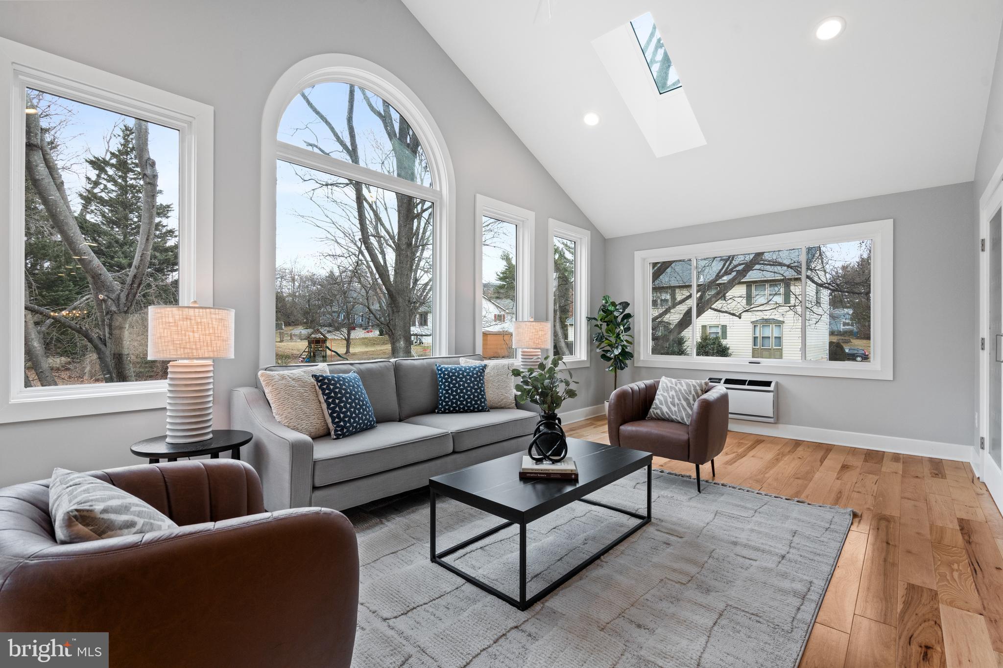 1952 Weybridge Lane Reston, VA 20191 - Photo 14 of 51 Gallery Image 14