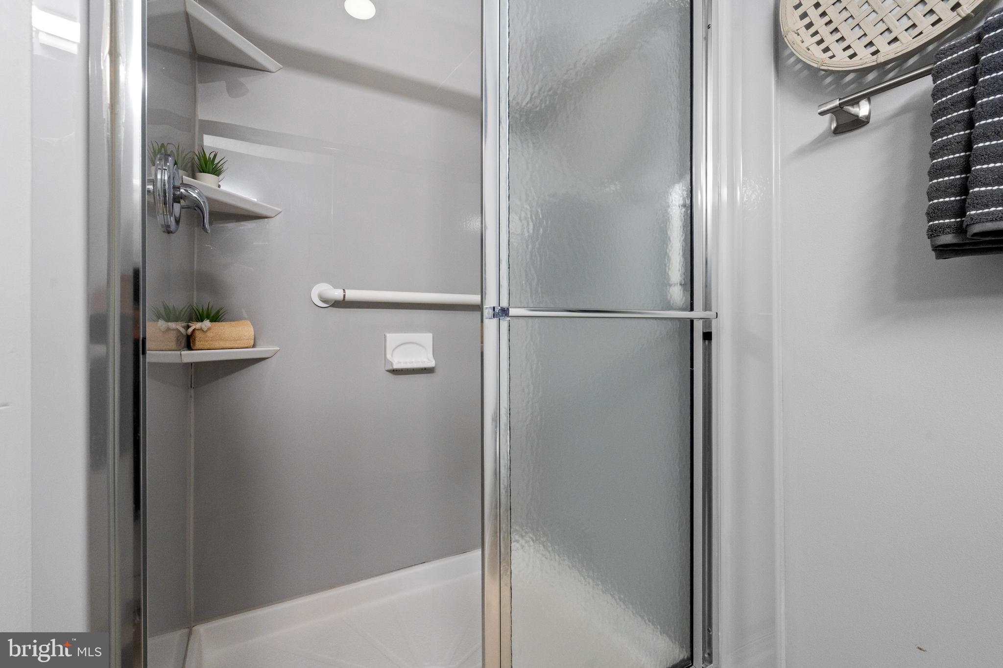 1952 Weybridge Lane Reston, VA 20191 - Photo 20 of 51 Gallery Image 20