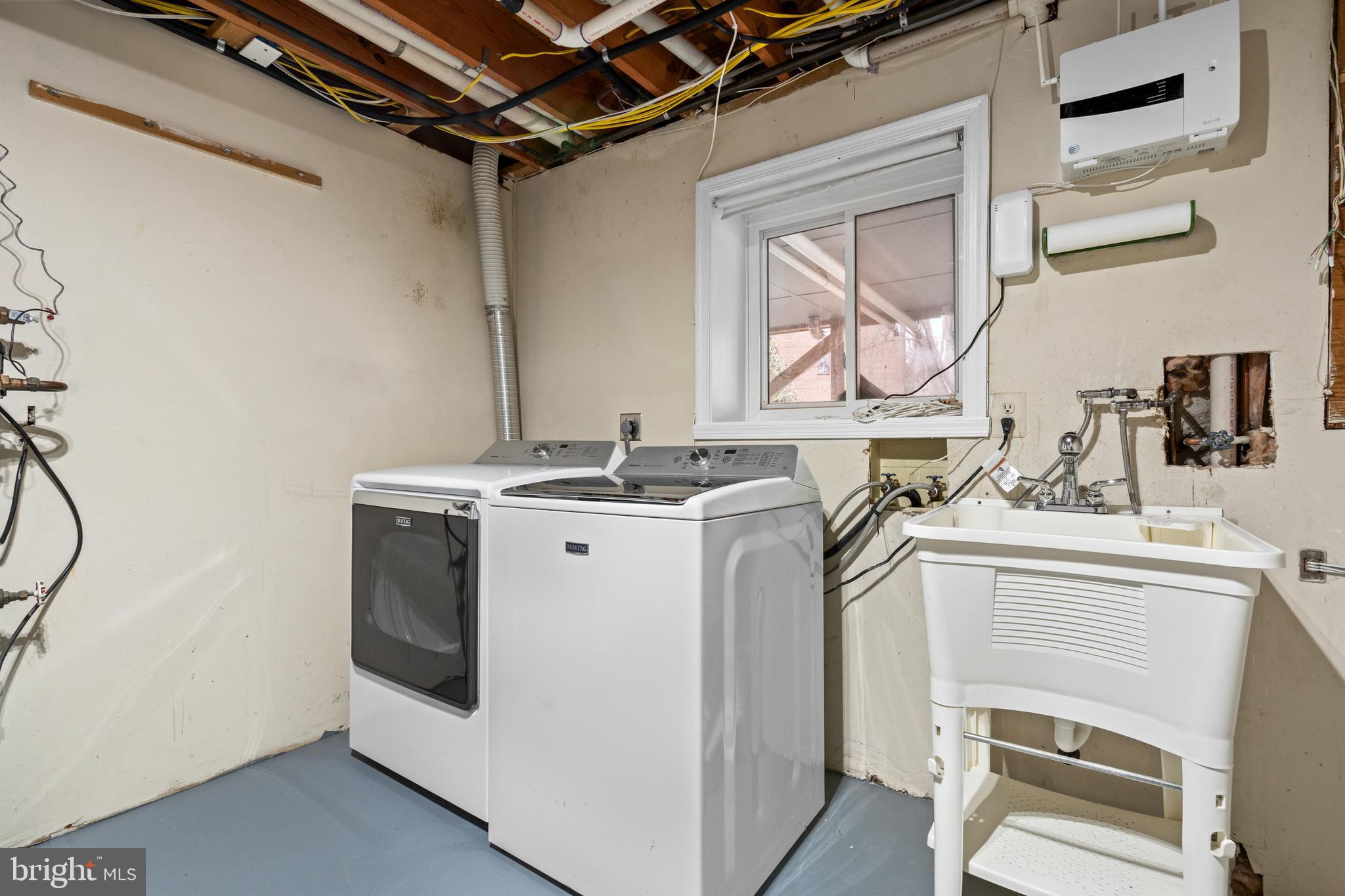 1952 Weybridge Lane Reston, VA 20191 - Photo 33 of 51 Gallery Image 33