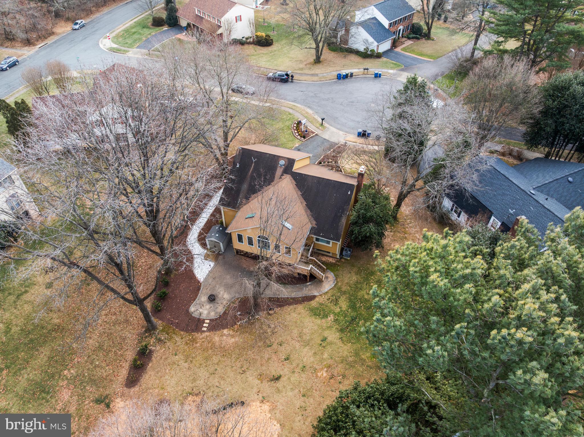 1952 Weybridge Lane Reston, VA 20191 - Photo 42 of 51 Gallery Image 42