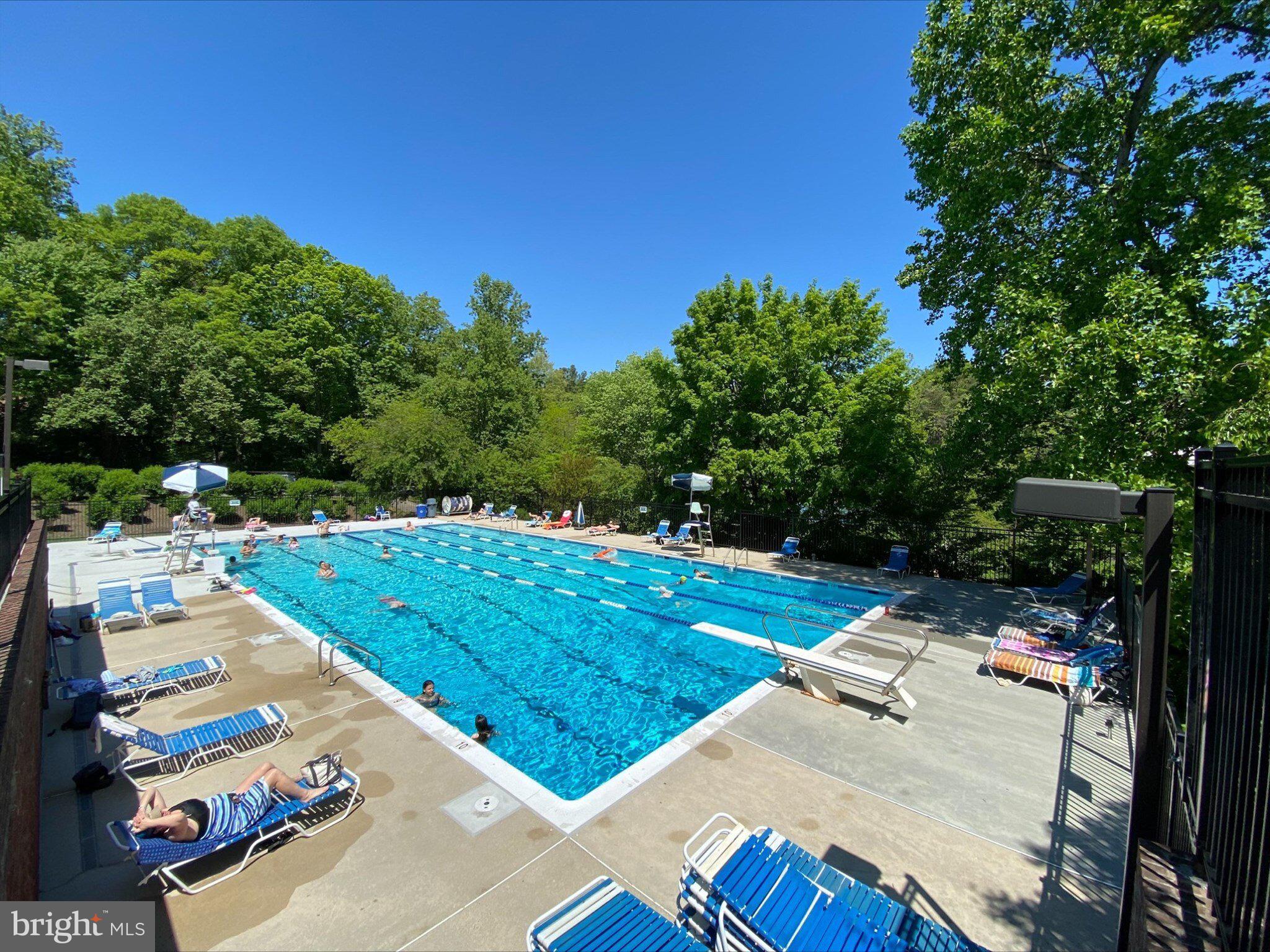 1952 Weybridge Lane Reston, VA 20191 - Photo 48 of 51 Gallery Image 48