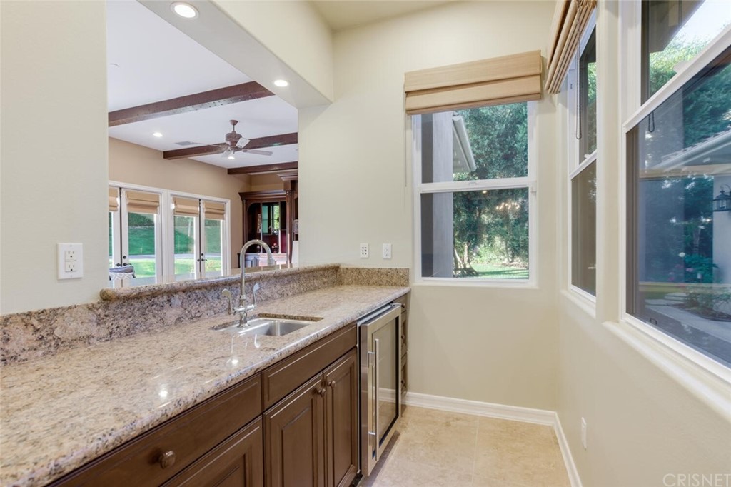 5937 Normandy Drive Calabasas, CA 91302 - Photo 11 of 38