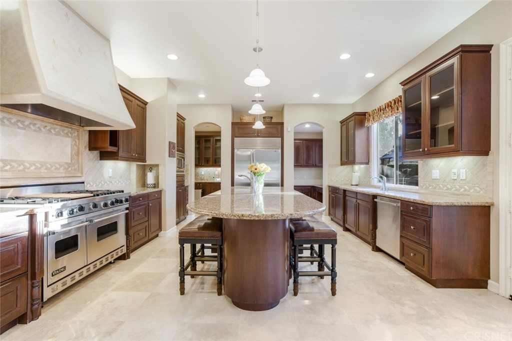 5937 Normandy Drive Calabasas, CA 91302 - Photo 13 of 38