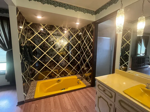 $599,000 | 10S220 Hampshire Lane West, Willowbrook, IL 60527