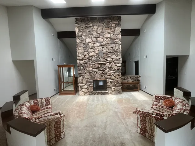 $599,000 | 10S220 Hampshire Lane West, Willowbrook, IL 60527