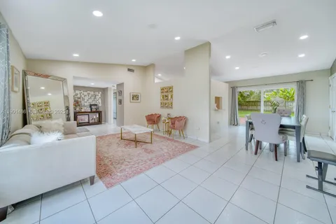$975,000 | 10860 Southwest 124th Road, Miami, FL 33176