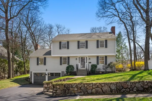 $2,095,000 | 30 Ivy Road, Wellesley, MA 02482