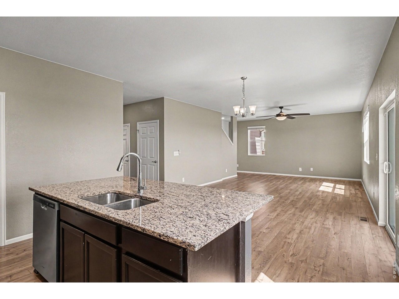 1378 Sun River Road Berthoud, CO 80513 - Photo 8 of 33 Great Room