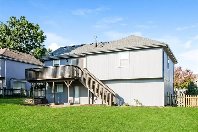 $2,450 | 421 Hamilton Lane, Grain Valley, MO 64029