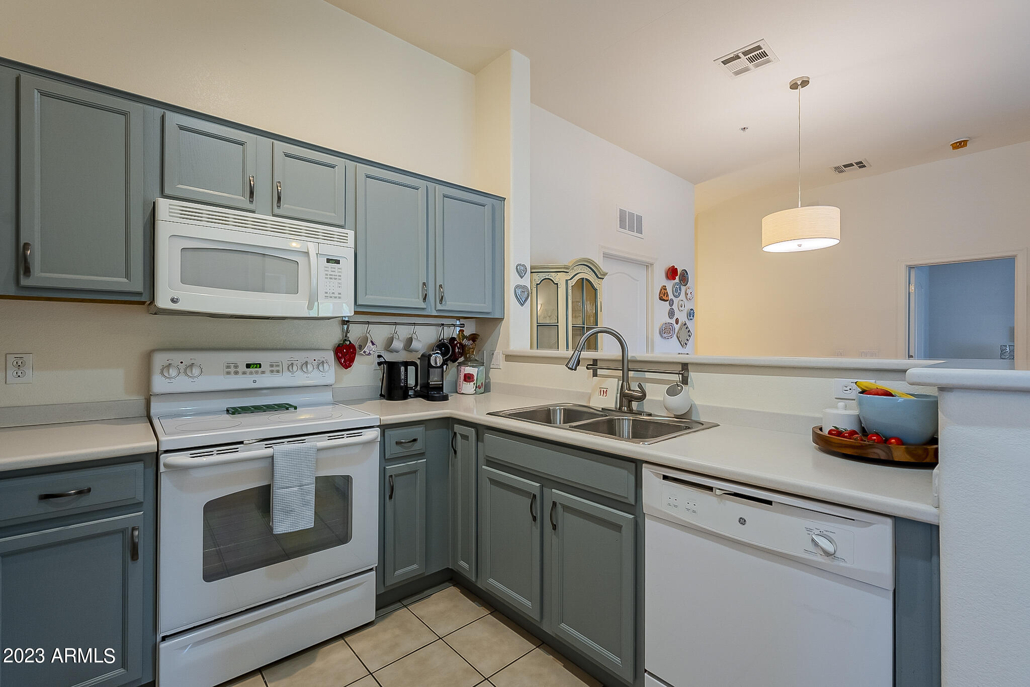 2727 North Price Road, Unit 63 Chandler, AZ 85224 - Photo 8 of 21 Price-17