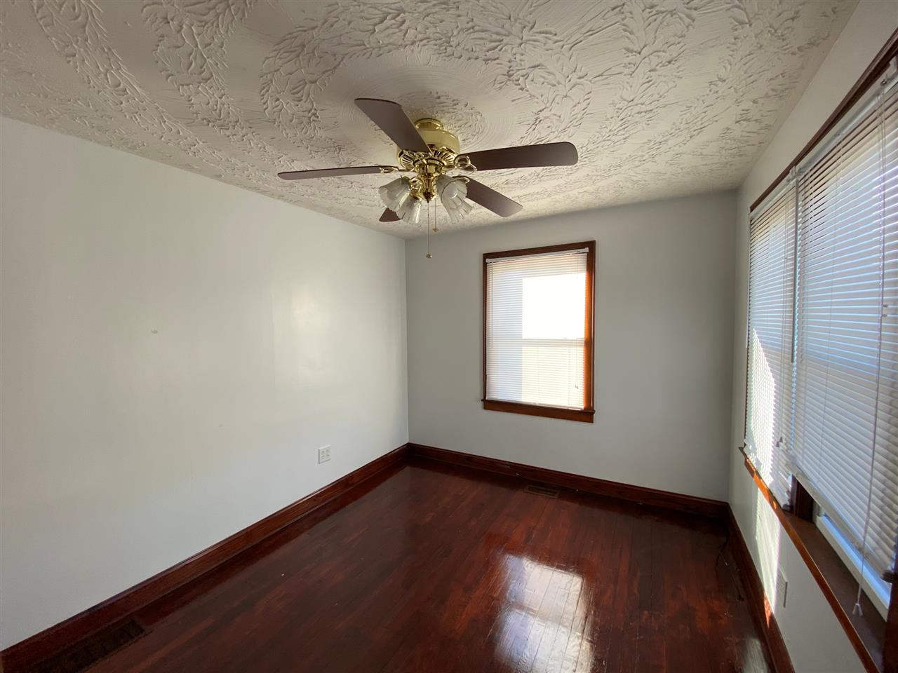 601 High Street, Unit JO8 Coal Grove, OH 45638 - Photo 11 of 26 Gallery Image 11