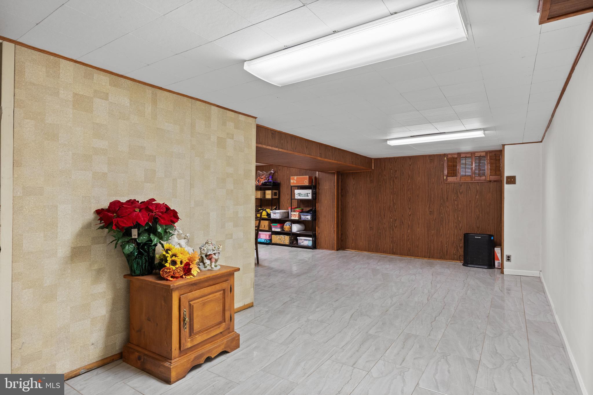 13 Rutgers Drive Delran, NJ 08075 - Photo 27 of 38 a view of workspace with furniture and flowers