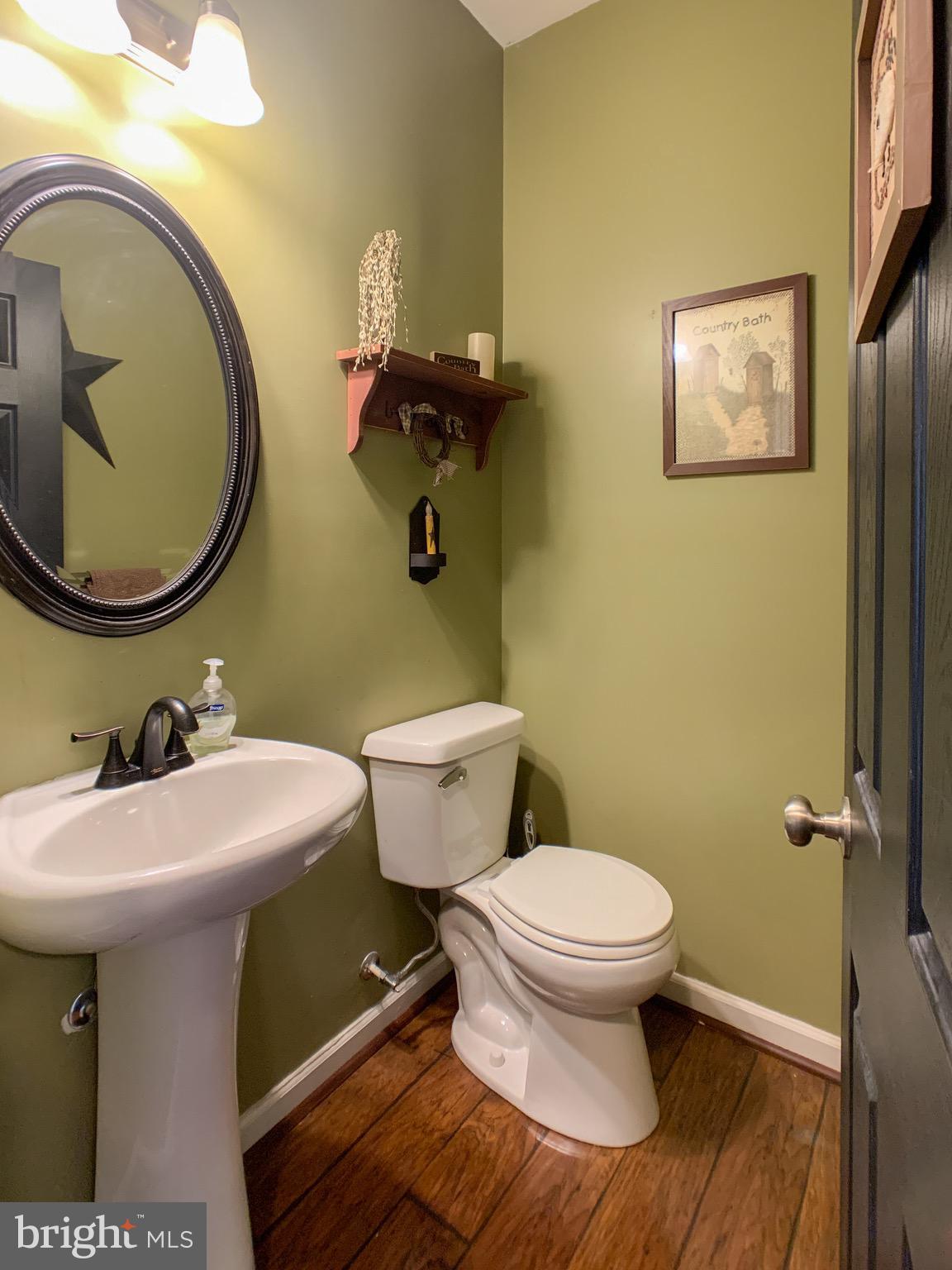 3316 Boathouse Road Warrenton, VA 20187 - Photo 16 of 40 Main Level Bath