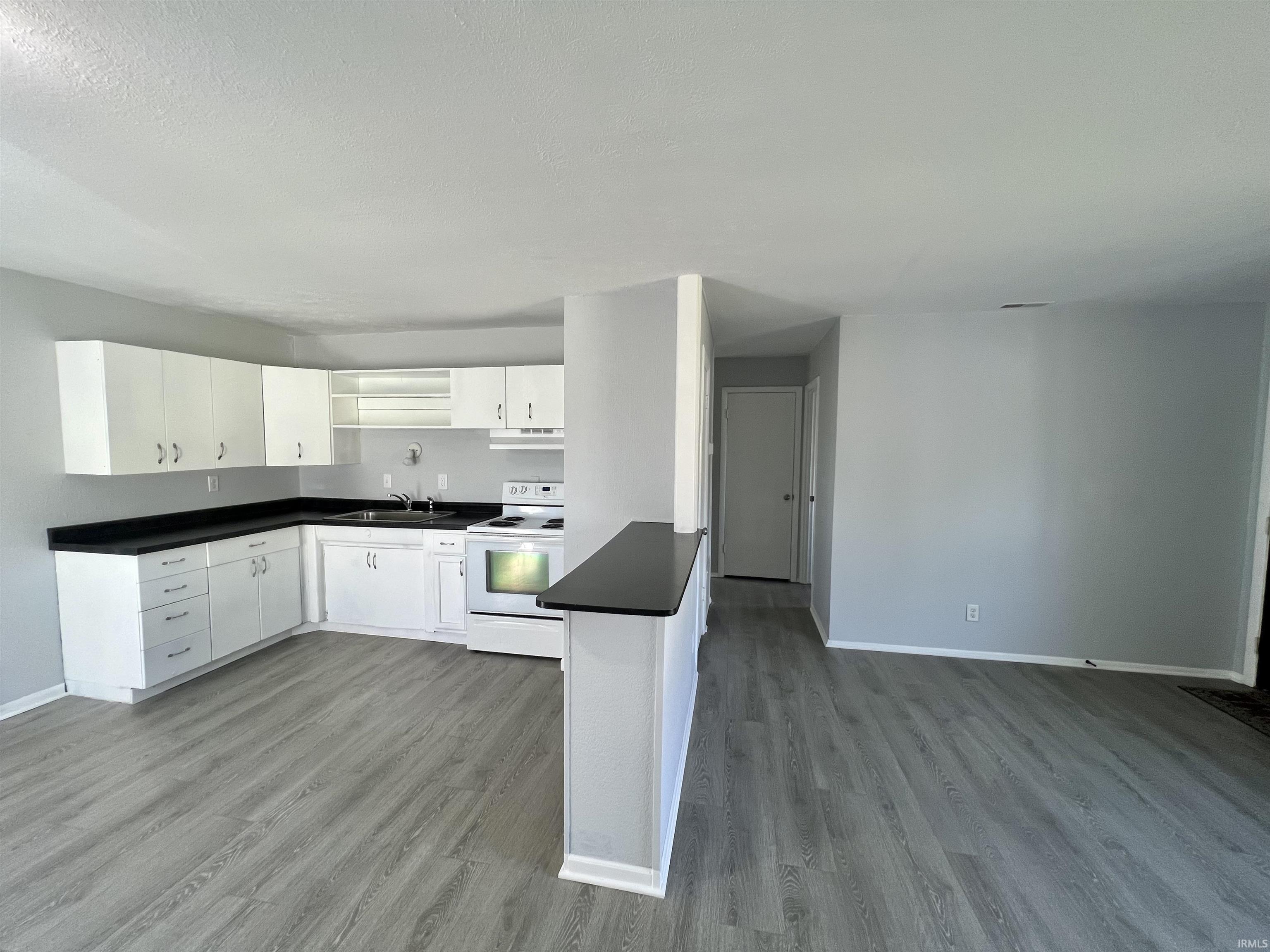 5114 Kickapoo Drive Kokomo, IN 46902 - Photo 3 of 14