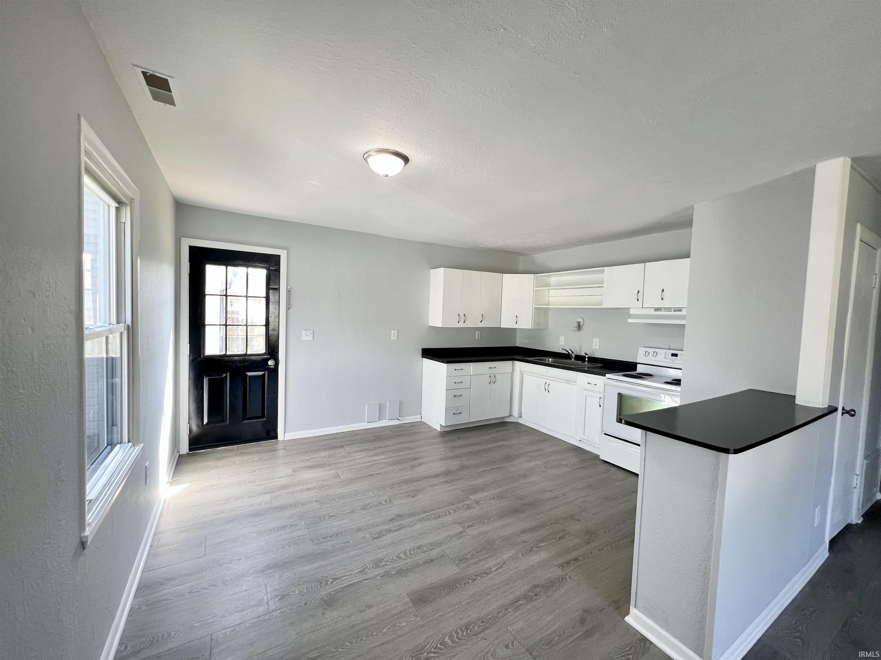 5114 Kickapoo Drive Kokomo, IN 46902 - Photo 4 of 14