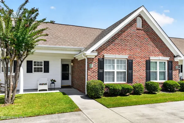 $229,900 | 3007 Lauren Pl Drive, Unit 104, Wilmington, NC 28405