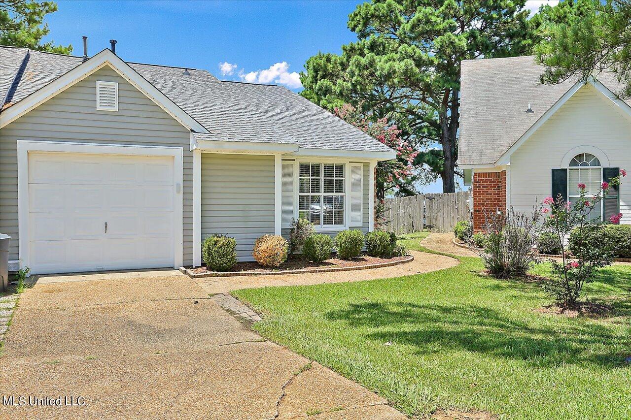 607 Harbor Ridge Drive Brandon, MS 39047 - Photo 1 of 25 01-607 Harbor Ridge Dr