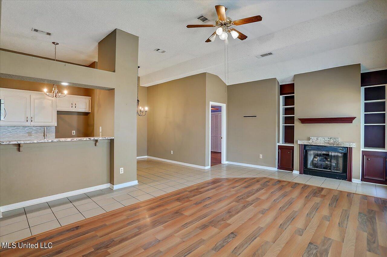 607 Harbor Ridge Drive Brandon, MS 39047 - Photo 4 of 25 04-607 Harbor Ridge Dr