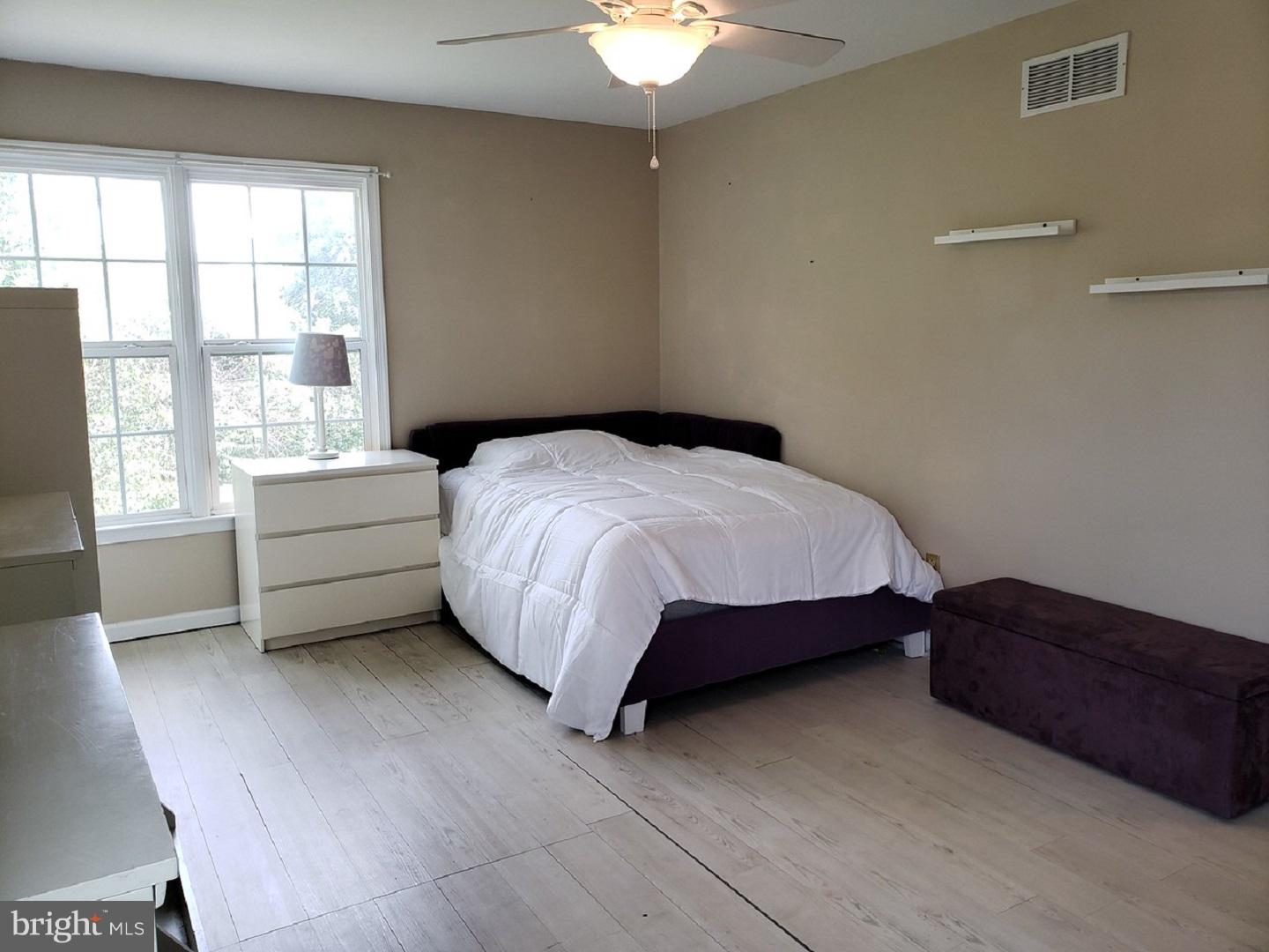 24 West Periwinkle Lane Newark, DE 19711 - Photo 22 of 25