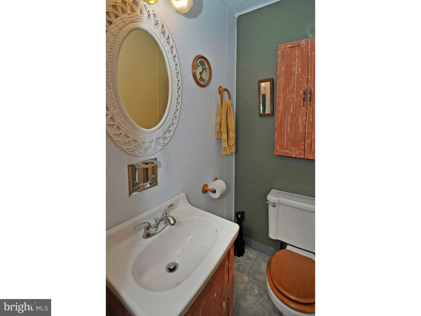 2827 Sebring Road Philadelphia, PA 19152 - Photo 11 of 25 Half Bath