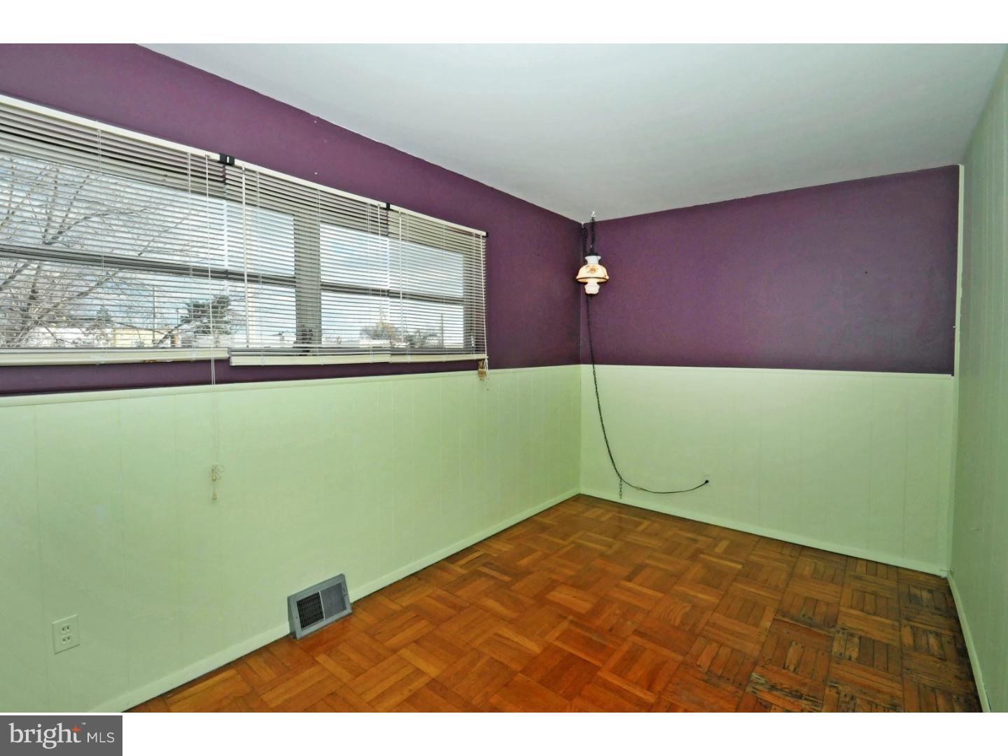 2827 Sebring Road Philadelphia, PA 19152 - Photo 15 of 25 Bedroom 3