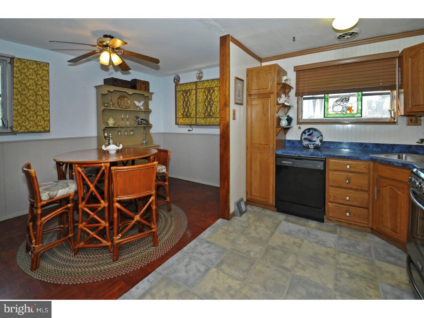 2827 Sebring Road Philadelphia, PA 19152 - Photo 8 of 25 Dining Room