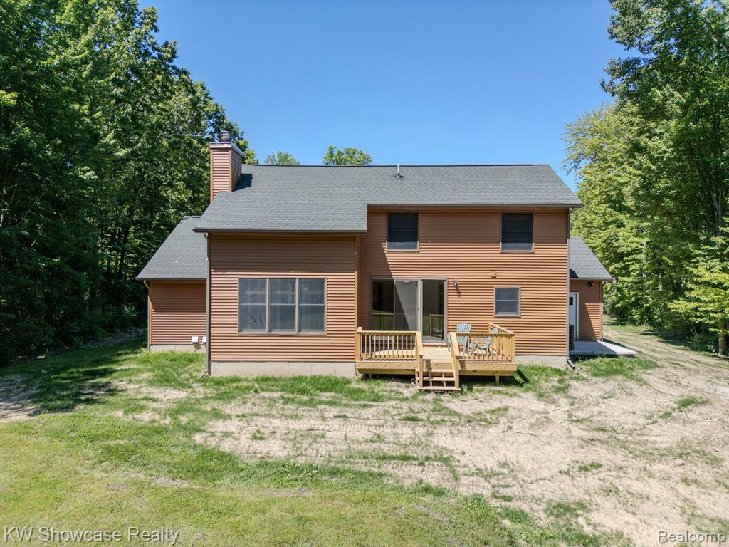 9246 White Road Linden, MI 48451 - Photo 17 of 90