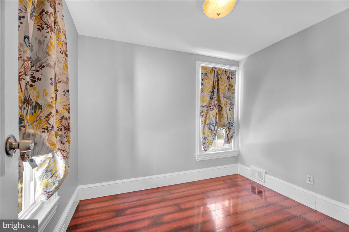 64 East Centre Street Woodbury, NJ 08096 - Photo 14 of 23