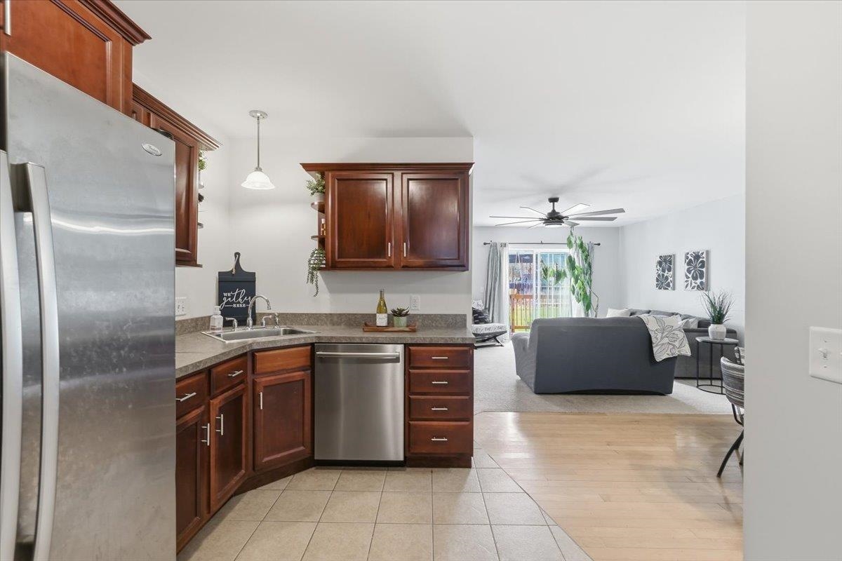 9 Racine Road, Unit 105 Milton, VT 05468 - Photo 6 of 38