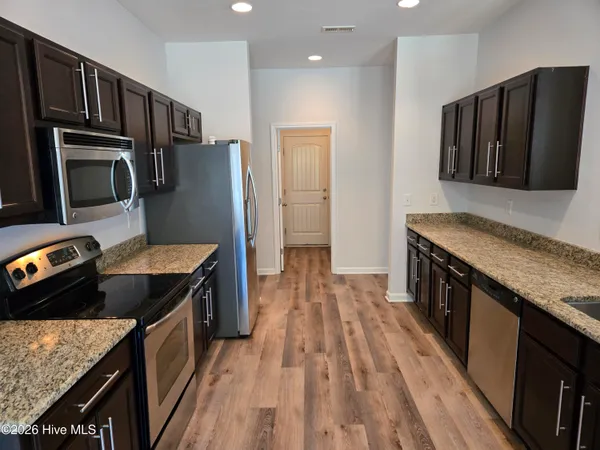 $2,700 | 8133 Porters Crossing Way, Wilmington, NC 28411