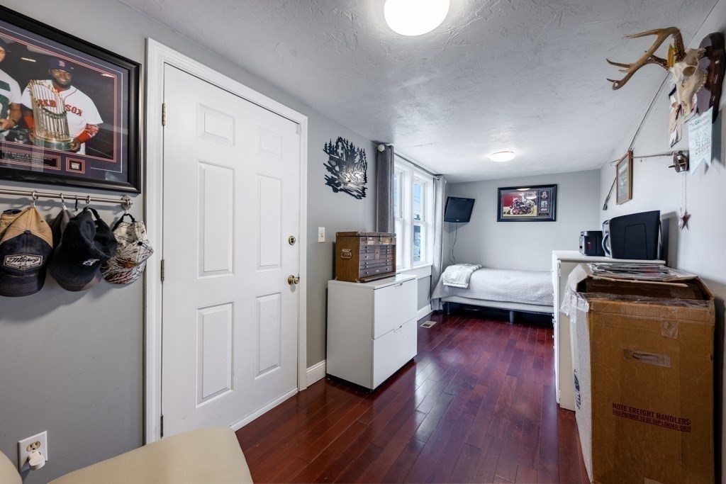 23 Old Street Randolph, MA 02368 - Photo 10 of 22