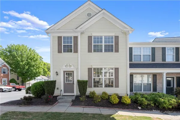 $2,100 | 2000 Kilmington Square, Alpharetta, GA 30009