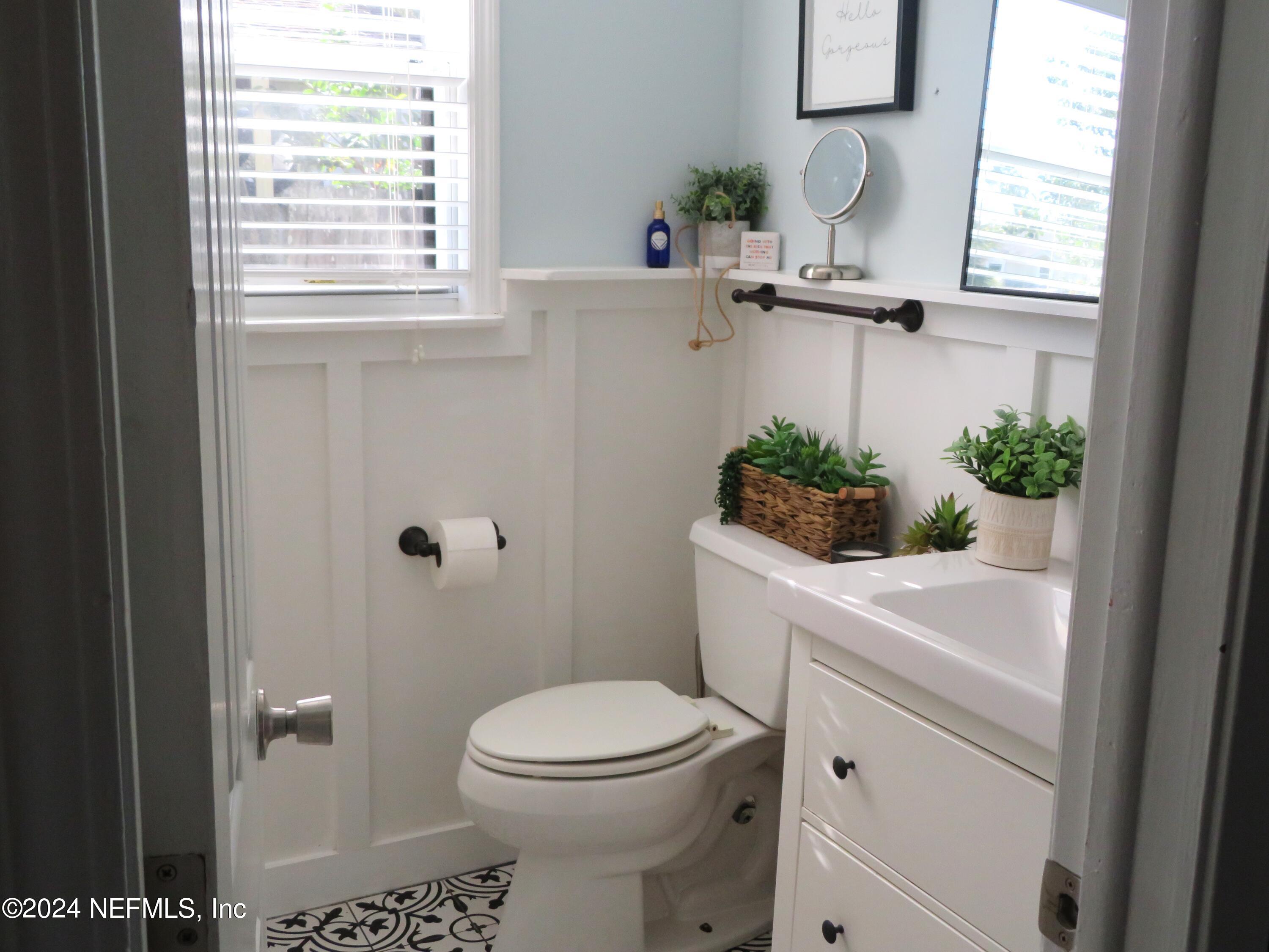 4426 Port Arthur Road Jacksonville, FL 32224 - Photo 15 of 20 Bathroom 2