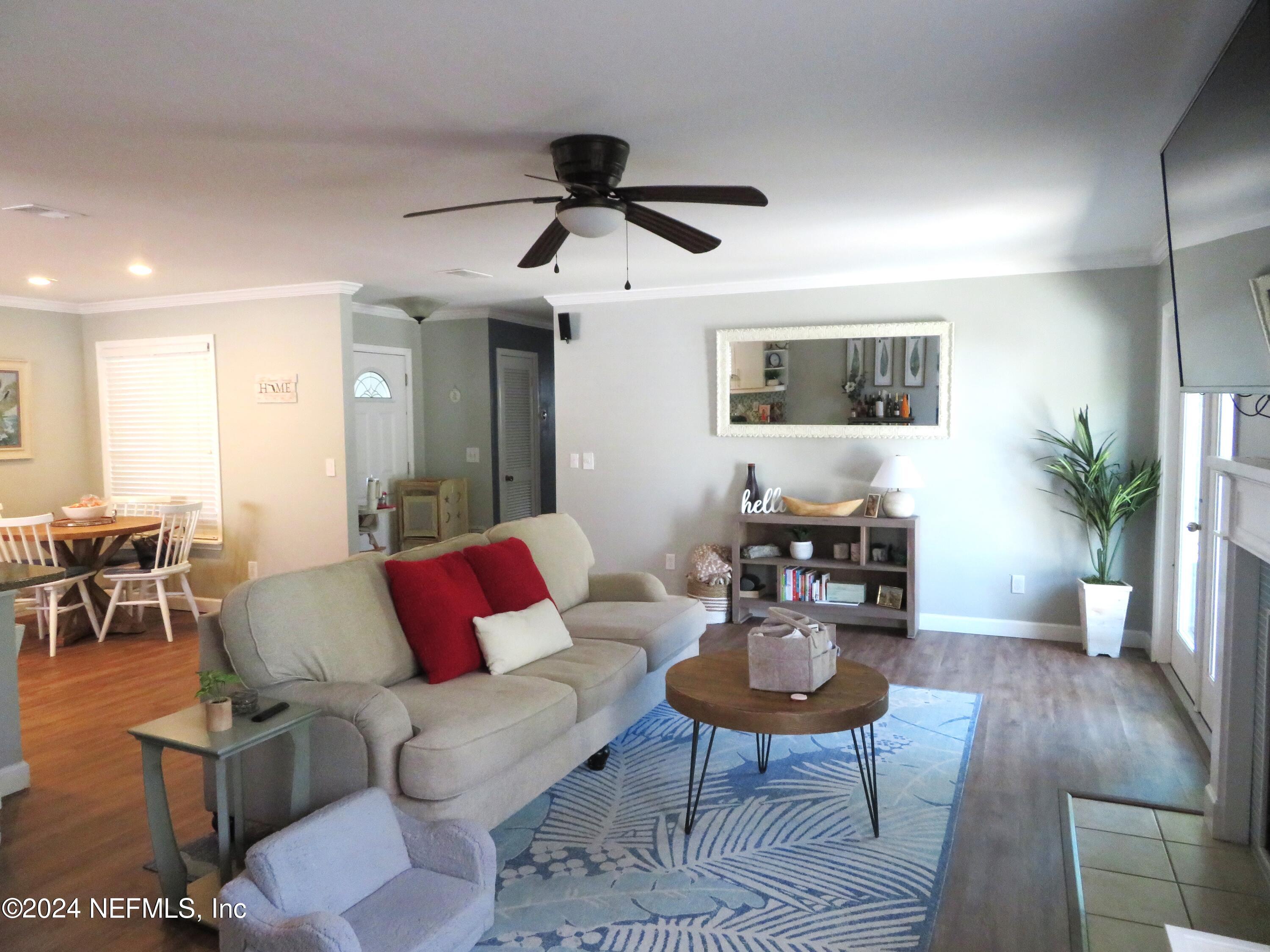 4426 Port Arthur Road Jacksonville, FL 32224 - Photo 4 of 20 Living Area