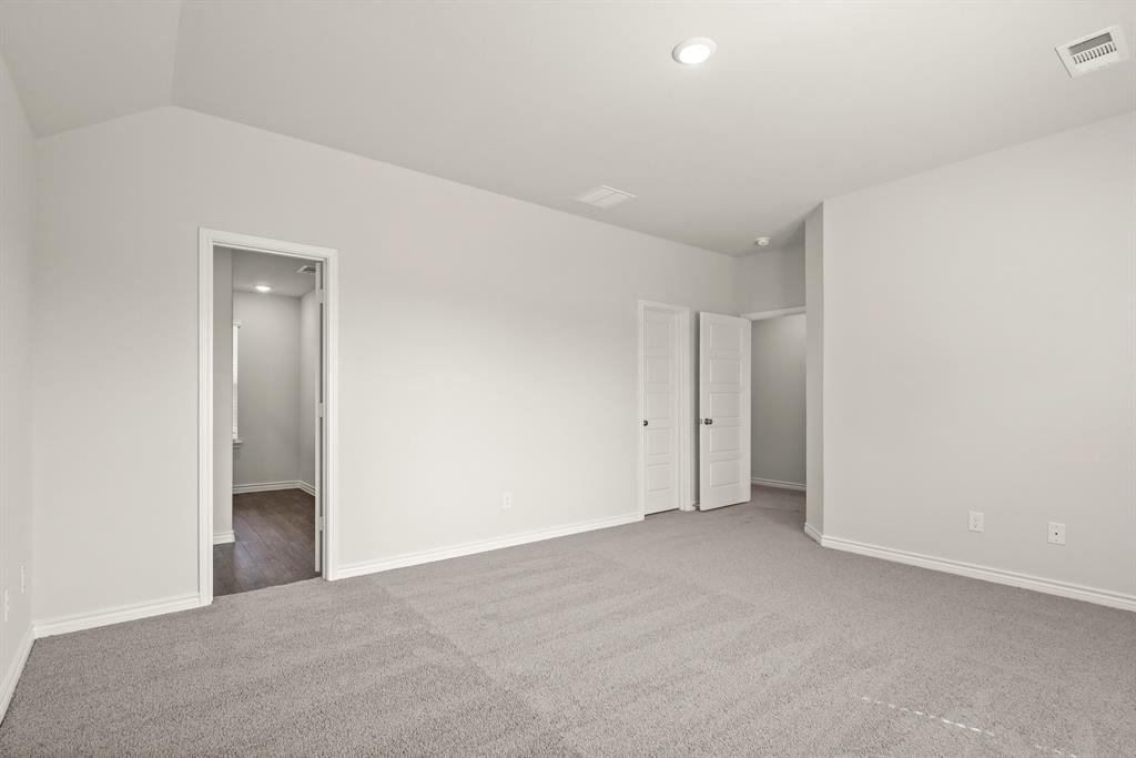 1511 Romans Road Ennis, TX 75119 - Photo 11 of 22 a view of an empty room