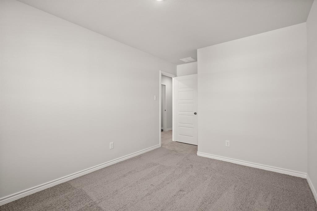 1511 Romans Road Ennis, TX 75119 - Photo 14 of 22 a view of an empty room