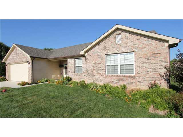 2849 Rothe Lane Indianapolis, IN 46229 - Photo 2 of 9 Gallery Image 2